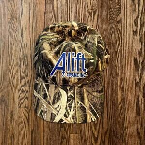 Camouflage adjustable snapback hat embroidered